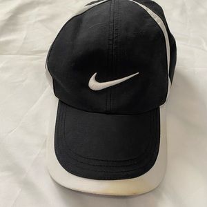 Black Nike hat